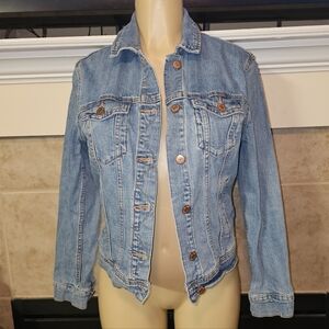 Old Navy Blue Denim Jean Jacket. Size MEDIUM.